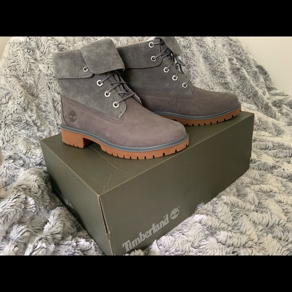 Woman’s Size 6 Grey Timbs